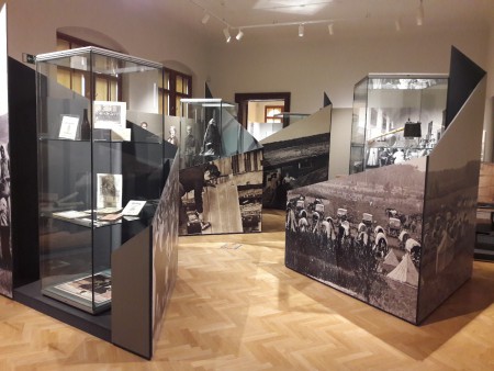 Život v týlu / Das Leben im Hinterland